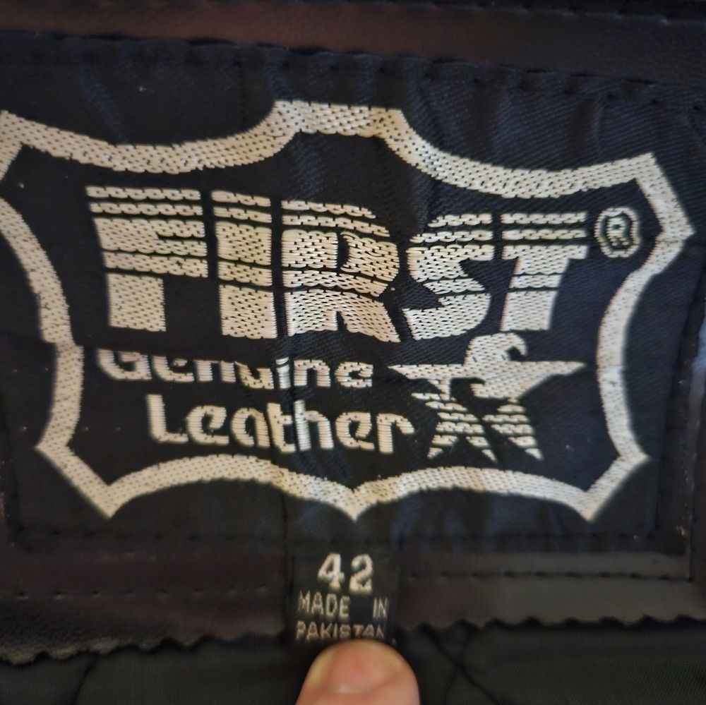 Leather jacket womens - Picture 3 of 5